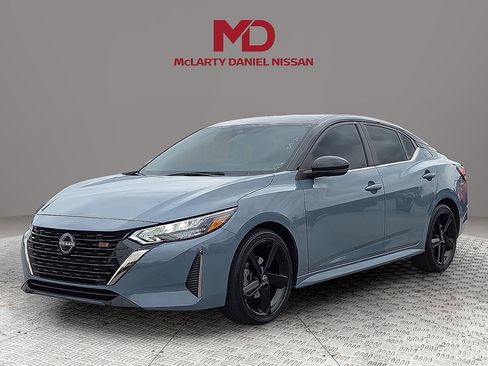 Used 2024 Nissan Sentra SR image 2