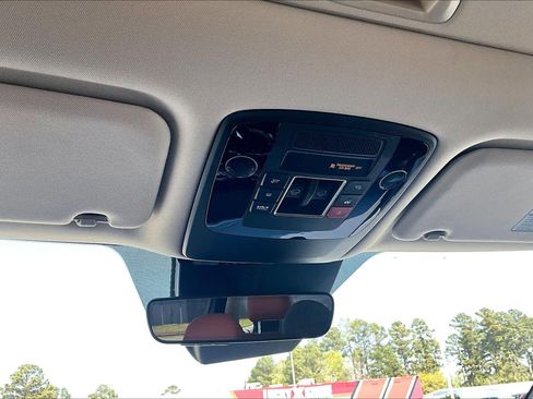 Used 2024 Kia Carnival SX Prestige image 36