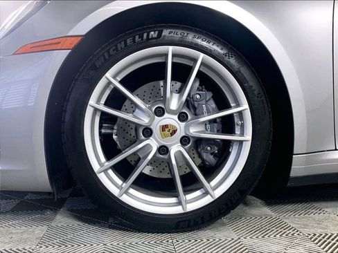 Certified 2022 Porsche 911 Carrera RWD image 26