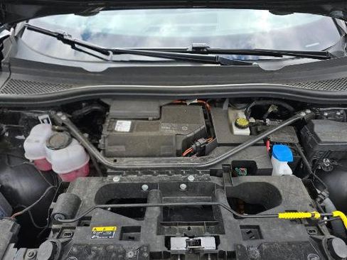 Used 2023 Volkswagen ID.4 Pro image 9