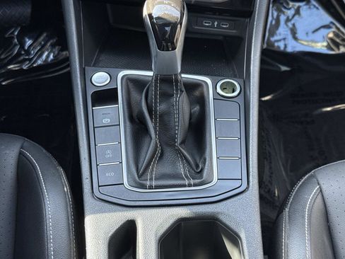 Used 2024 Volkswagen Jetta SE w/ Panoramic Sunroof Package image 8