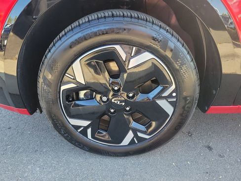 Used 2025 Kia Niro Wind FWD image 31