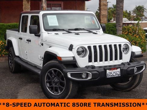 Used 2021 Jeep Gladiator Overland w/ LED Lighting Group image 2