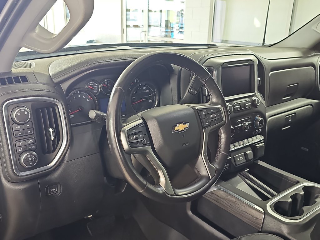 Used 2019 Chevrolet Silverado 1500 LTZ AWD/4WD image 19