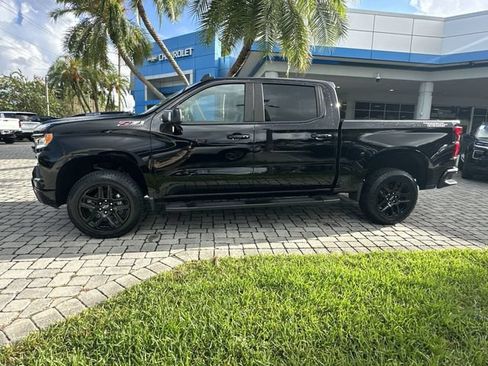Used 2024 Chevrolet Silverado 1500 LT Trail Boss w/ LT Trail Boss Premium Package AWD/4WD image 32
