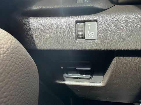 Certified 2025 GMC Canyon Denali AWD/4WD image 25