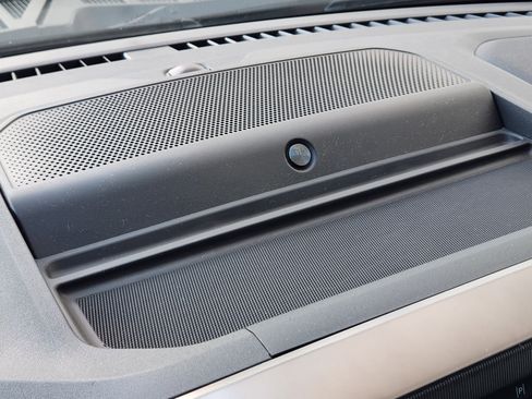 Used 2022 Ford F150 Platinum w/ Equipment Group 701A High image 16