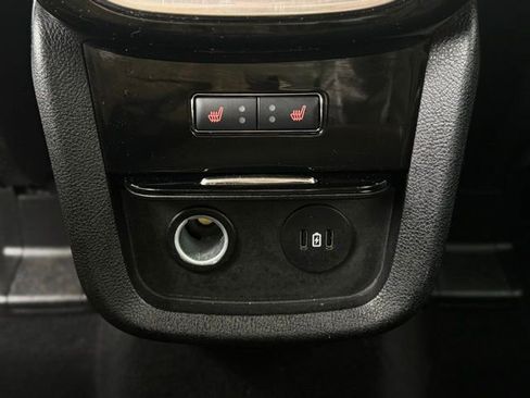 Used 2023 Lincoln Nautilus Reserve w/ Luxury Package image 21