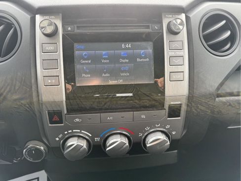 Used 2014 Toyota Tundra SR image 18