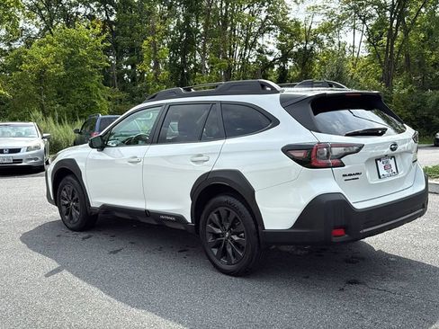 Certified 2025 Subaru Outback Onyx Edition AWD/4WD image 8