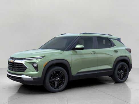 New 2026 Chevrolet TrailBlazer LT w/ Midnight Edition AWD/4WD image 2