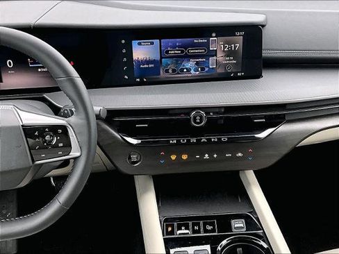 Certified 2025 Nissan Murano SV image 18