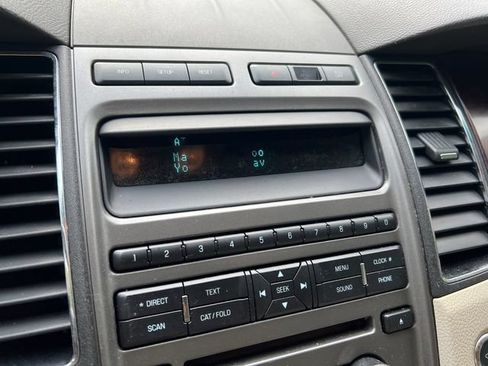 Used 2012 Ford Taurus SEL FWD image 23