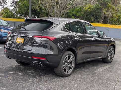 Used 2022 Maserati Levante GT image 5