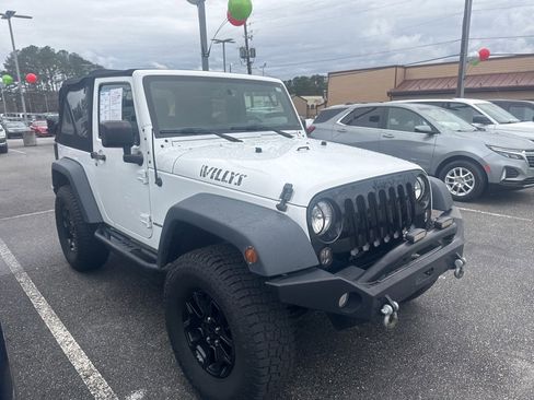 Used 2015 Jeep Wrangler Sport image 3