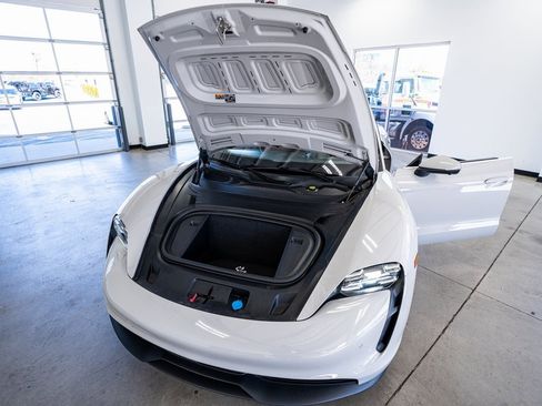 Used 2021 Porsche Taycan 4S image 56