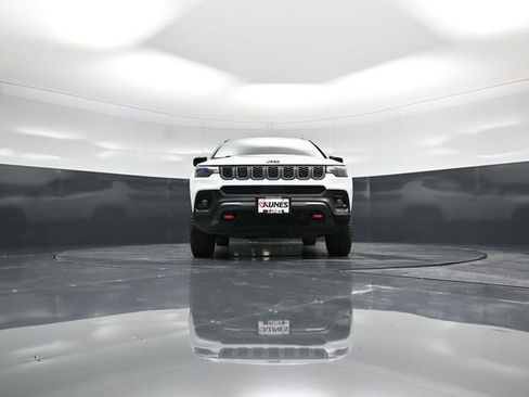 Used 2025 Jeep Compass Trailhawk w/ Trailer Tow Group image 55