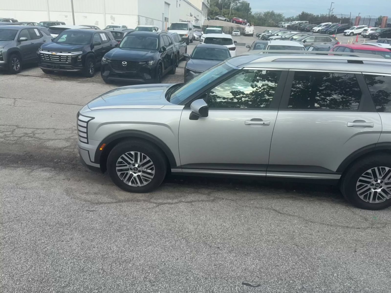 Used 2026 Hyundai Palisade SEL AWD/4WD image 15