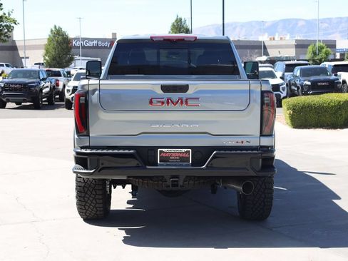 New 2026 GMC Sierra 2500 AT4X AWD/4WD image 5