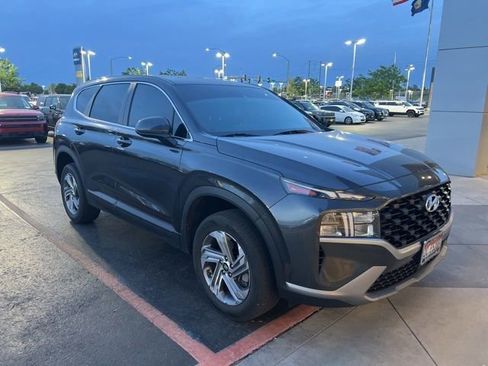 Used 2022 Hyundai Santa Fe SE AWD/4WD image 7