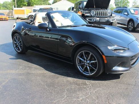 Used 2016 MAZDA MX-5 Miata Grand Touring image 15