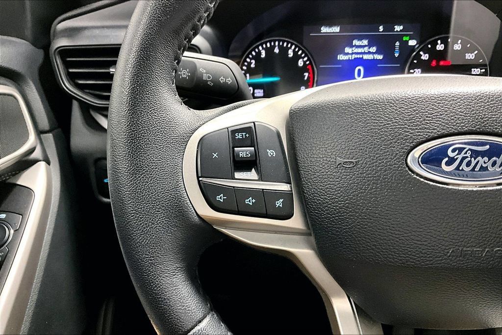 Used 2024 Ford Explorer XLT RWD image 23