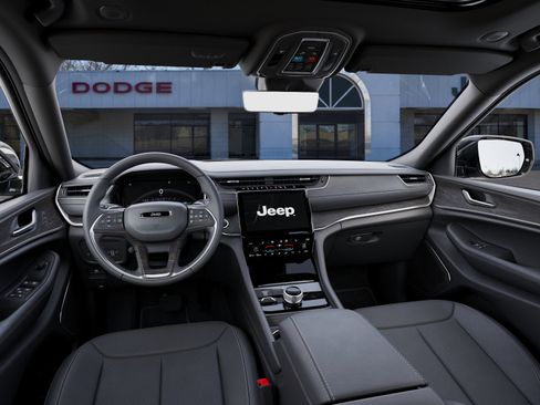 New 2025 Jeep Grand Cherokee L Limited w/ Luxury Tech Group II AWD/4WD image 38