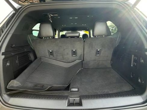 Certified 2025 Buick Enclave Preferred w/ Power Package AWD/4WD image 33