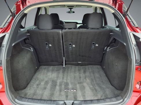 Used 2022 Nissan Kicks SV FWD image 12