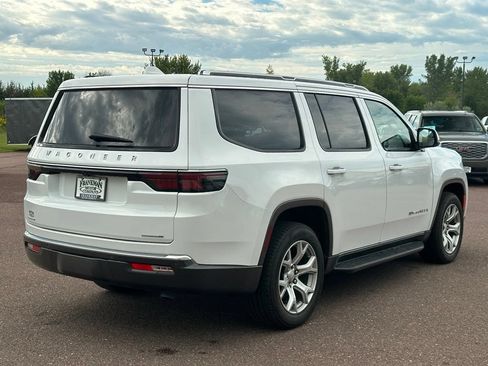 Used 2022 Jeep Wagoneer Series II w/ Flexible Seating Group AWD/4WD image 6