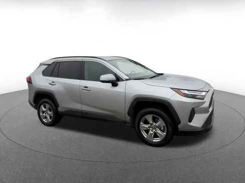 Used 2025 Toyota RAV4 XLE image 2