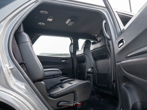 Used 2022 Dodge Durango R/T w/ Tow 'N Go Package AWD/4WD image 19