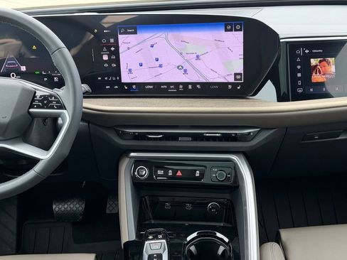Certified 2025 Audi Q5 Prestige AWD/4WD image 25