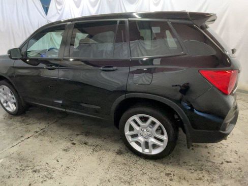 Certified 2025 Honda Passport EX-L image 11