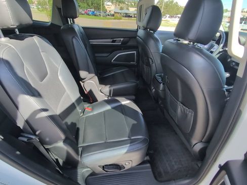 Used 2020 Kia Telluride S AWD/4WD image 28