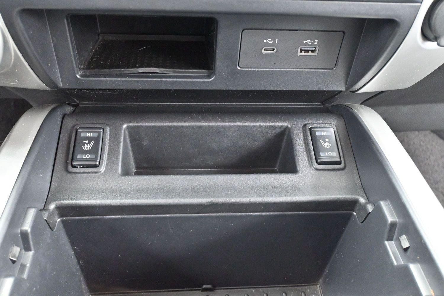 Used 2020 Nissan Titan SV w/ SV Convenience Package AWD/4WD image 25