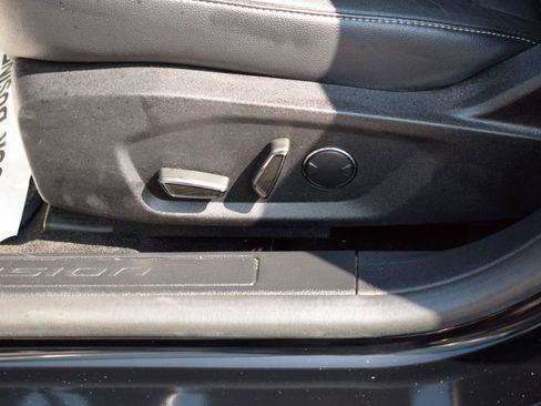 Used 2018 Ford Fusion SE w/ Fusion SE Technology Package FWD image 34