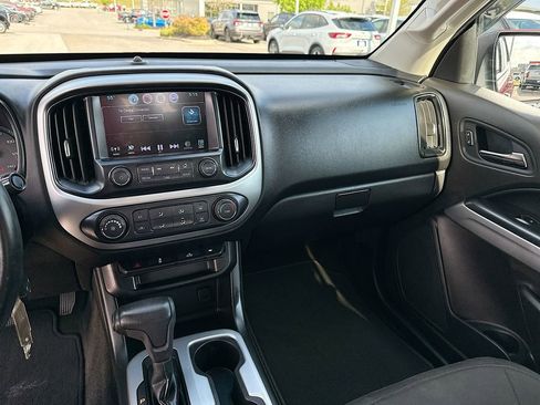 Used 2016 Chevrolet Colorado LT w/ LT Convenience Package image 20