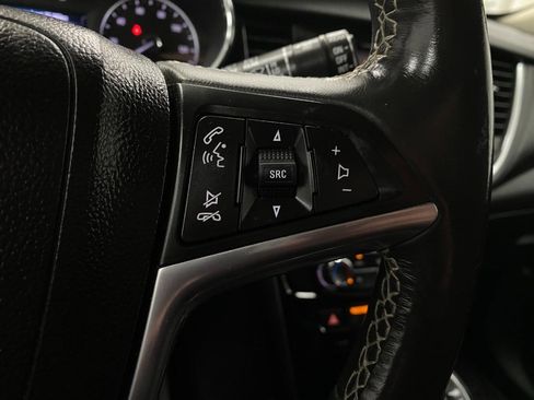 Used 2022 Buick Encore Preferred w/ Safety Package image 16