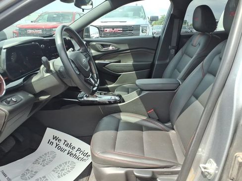 Used 2025 Chevrolet Trax RS w/ Driver Confidence Package FWD image 12