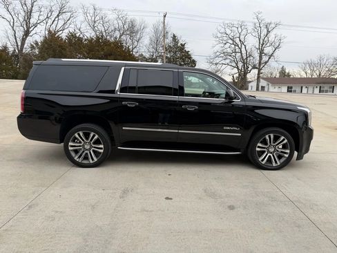 Used 2017 GMC Yukon XL Denali w/ Open Road Package image 2