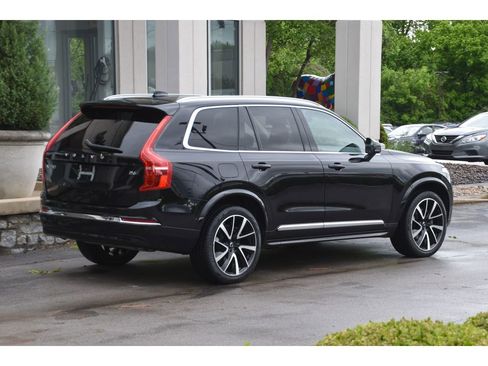 Used 2023 Volvo XC90 B6 Plus AWD/4WD image 4