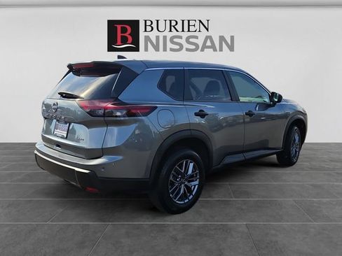 Used 2024 Nissan Rogue S AWD/4WD image 5