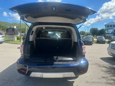 Used 2018 Nissan Armada SL w/ Premium Package AWD/4WD image 5