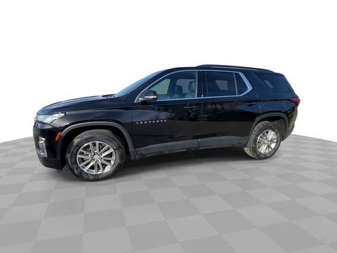 Used 2023 Chevrolet Traverse LT w/ LPO, Floor Liner Package FWD image 7