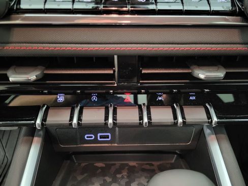 New 2026 Chevrolet Colorado Z71 w/ Technology Package image 9