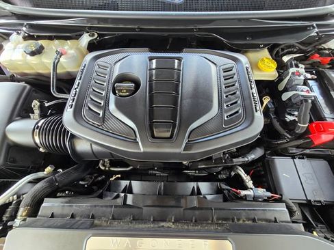Certified 2023 Jeep Wagoneer Series III w/ Preferred Equipment Group AWD/4WD image 33
