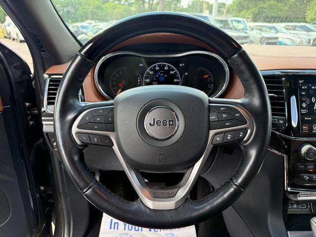 Used 2021 Jeep Grand Cherokee Overland AWD/4WD image 13