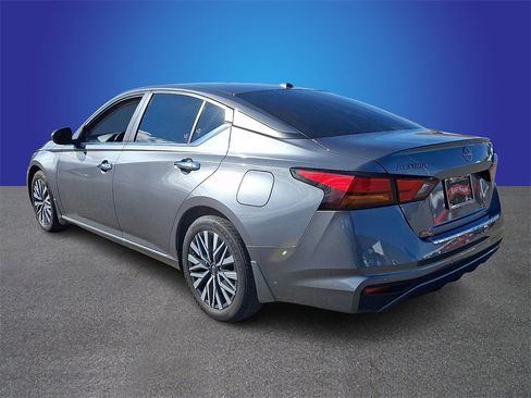 Used 2023 Nissan Altima 2.5 SV image 6