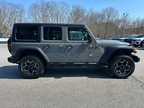 Used 2023 Jeep Wrangler Unlimited Rubicon 4xe w/ Cold Weather Group AWD/4WD image 3